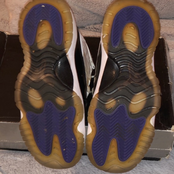 Jordan 11s - Picture 4 of 4